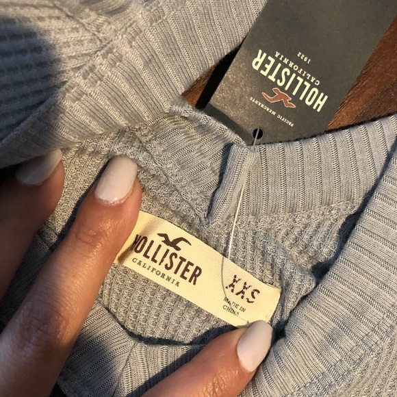 Light grey cut out shoulder long sleeve - Picture 2 of 3